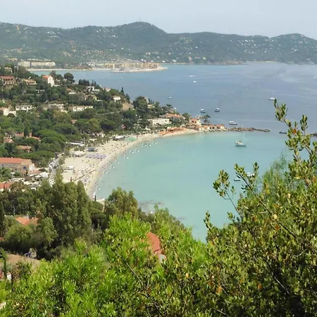 Holiday home Pretty Tiny House With Sea View, Le Lavandou